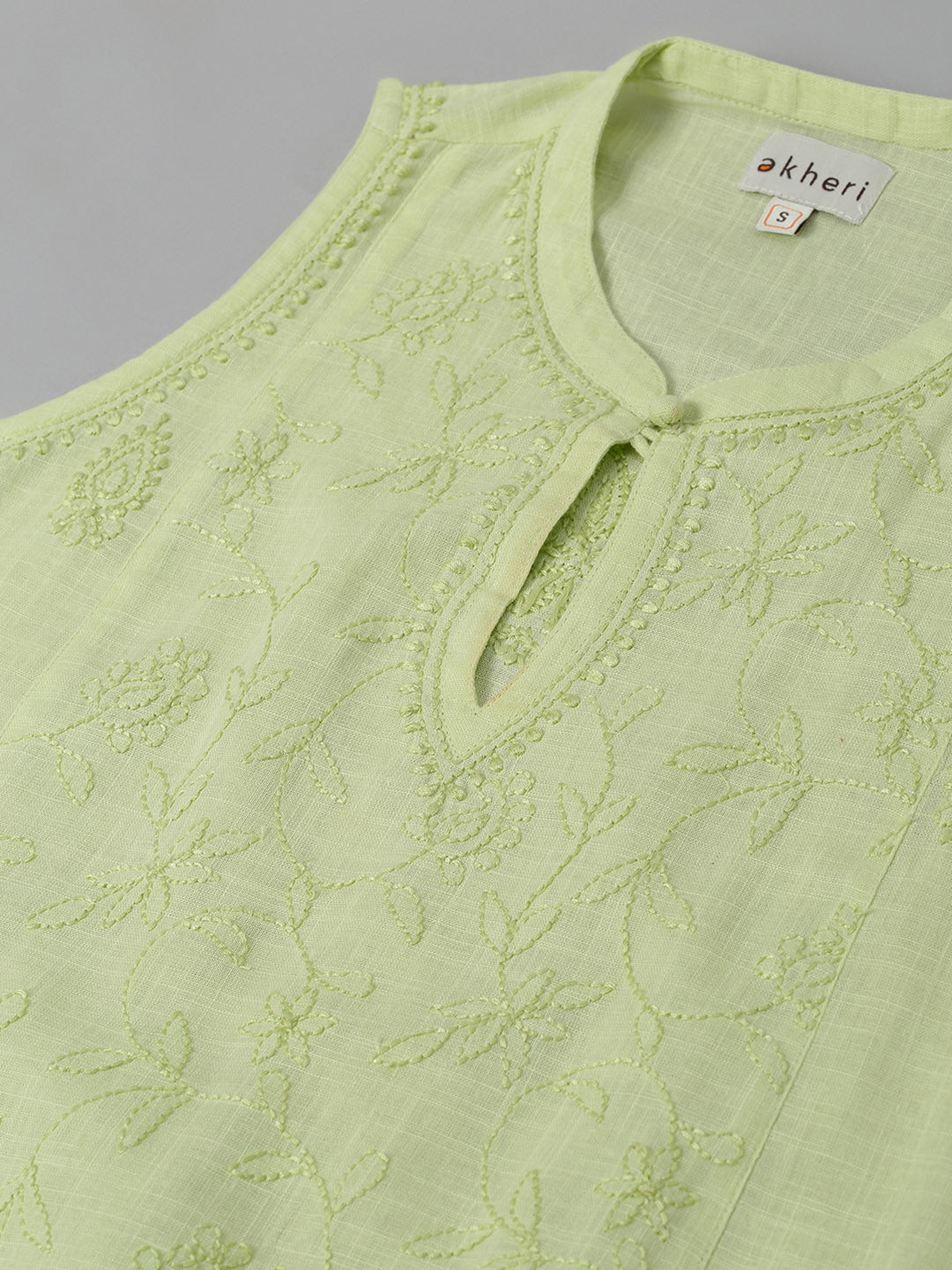 Green Cotton Embroidered Kurta with Mandarin Collar