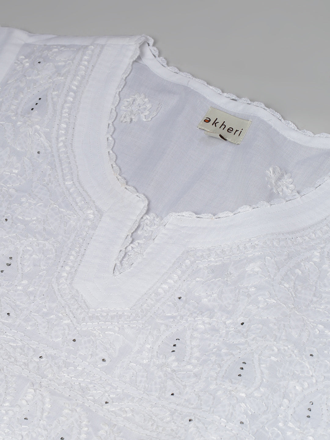 White Embroidered Kurta with Mukaish Work