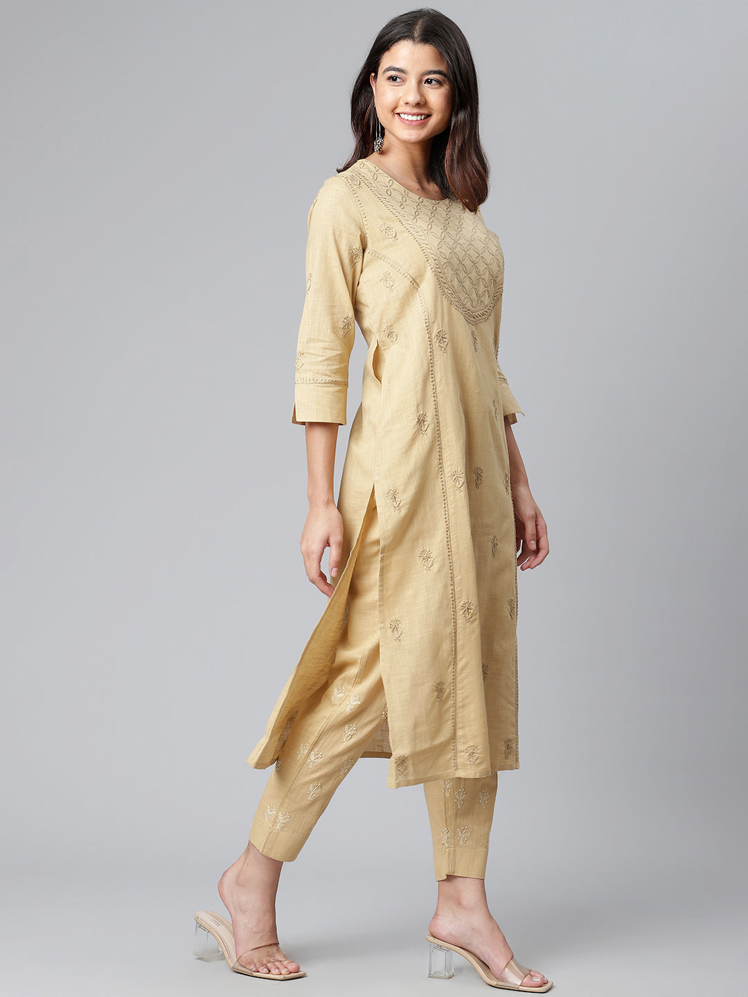 Beige Slub Kurta with Round Yoke