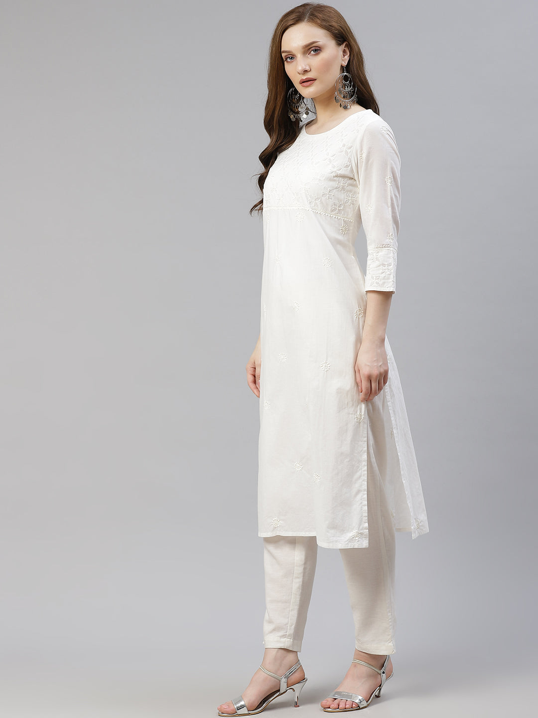 Off White Kurta with 'Daraz' work