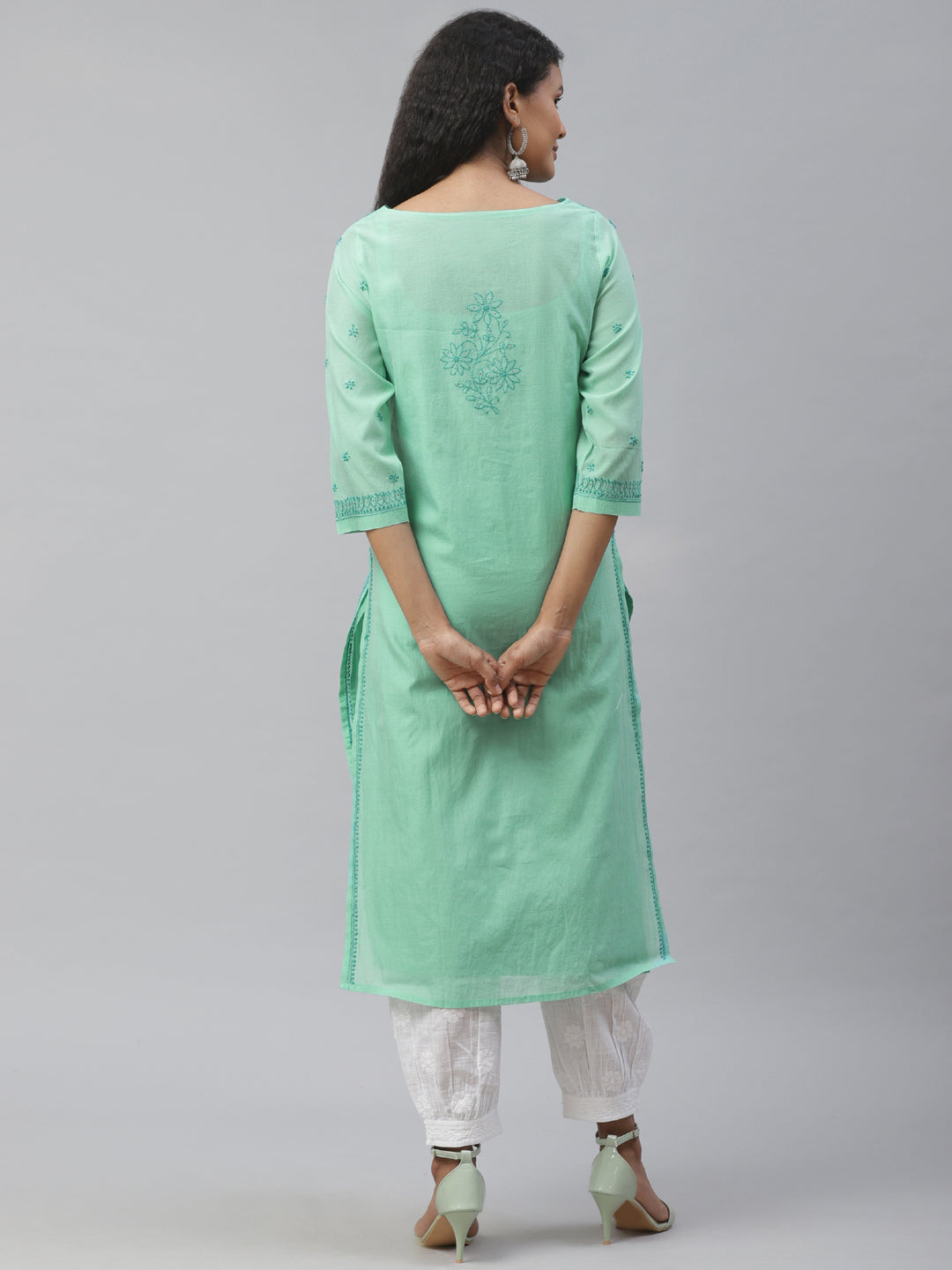 Green Chanderi Boat Neck Embroidered Kurta