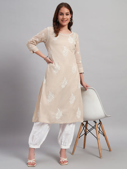 Hand-Embroidered Awadhi-style Chikankari Kurta