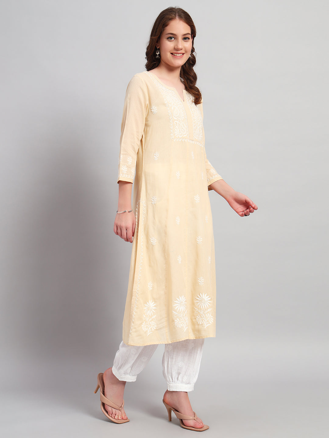 Paisley Embroidered Chikankari A-Line Pure Cotton Kurta