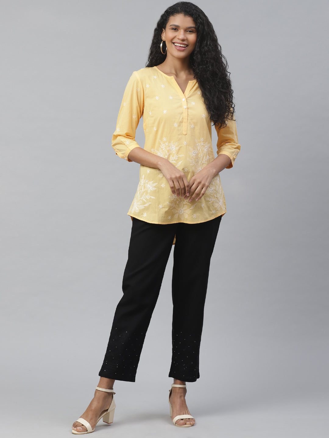 Black Tapered Chikankari Trousers with Mukaish Work